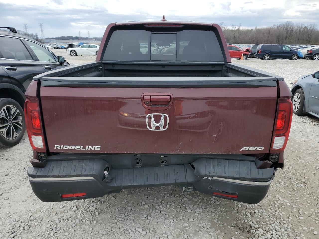 2020 Honda Ridgeline - Image 6