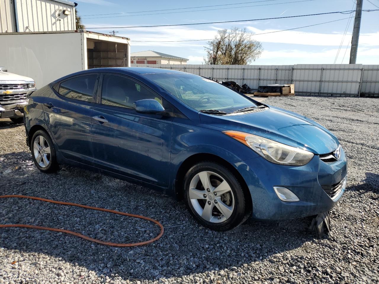 2013 Hyundai Elantra - Image 4
