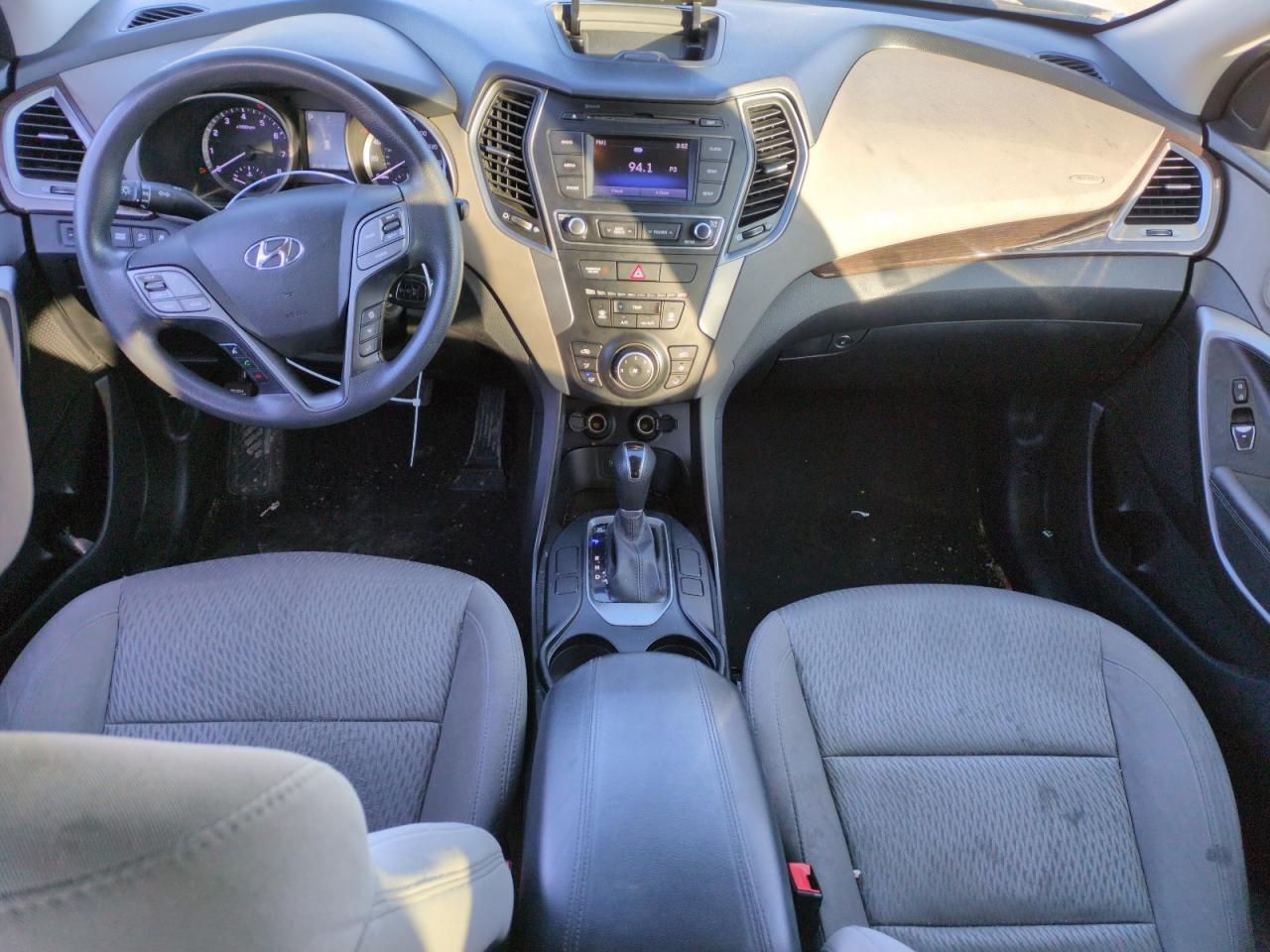 2018 Hyundai Santa Fe - Image 8