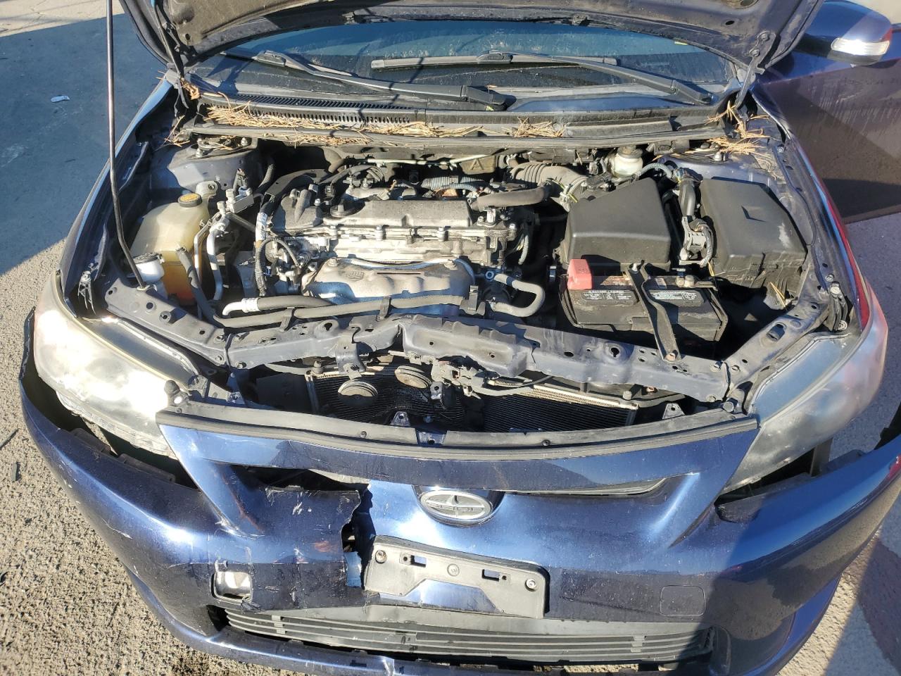 2011 Scion tC - Image 11