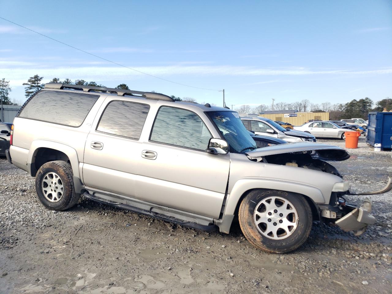 2005 Chevrolet Suburban - Image 4