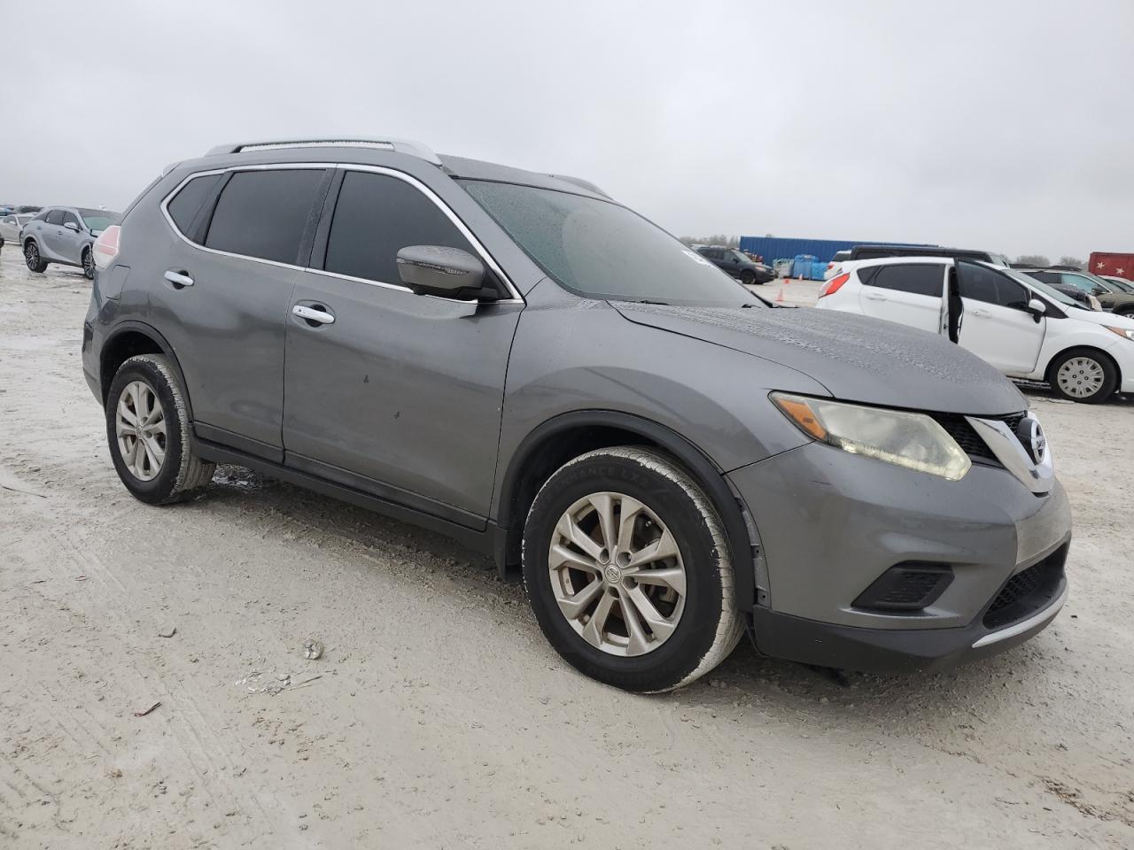 2016 Nissan Rogue - Image 4