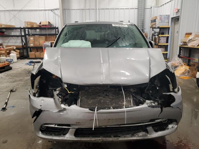  CHRYSLER MINIVAN 2015 Silver