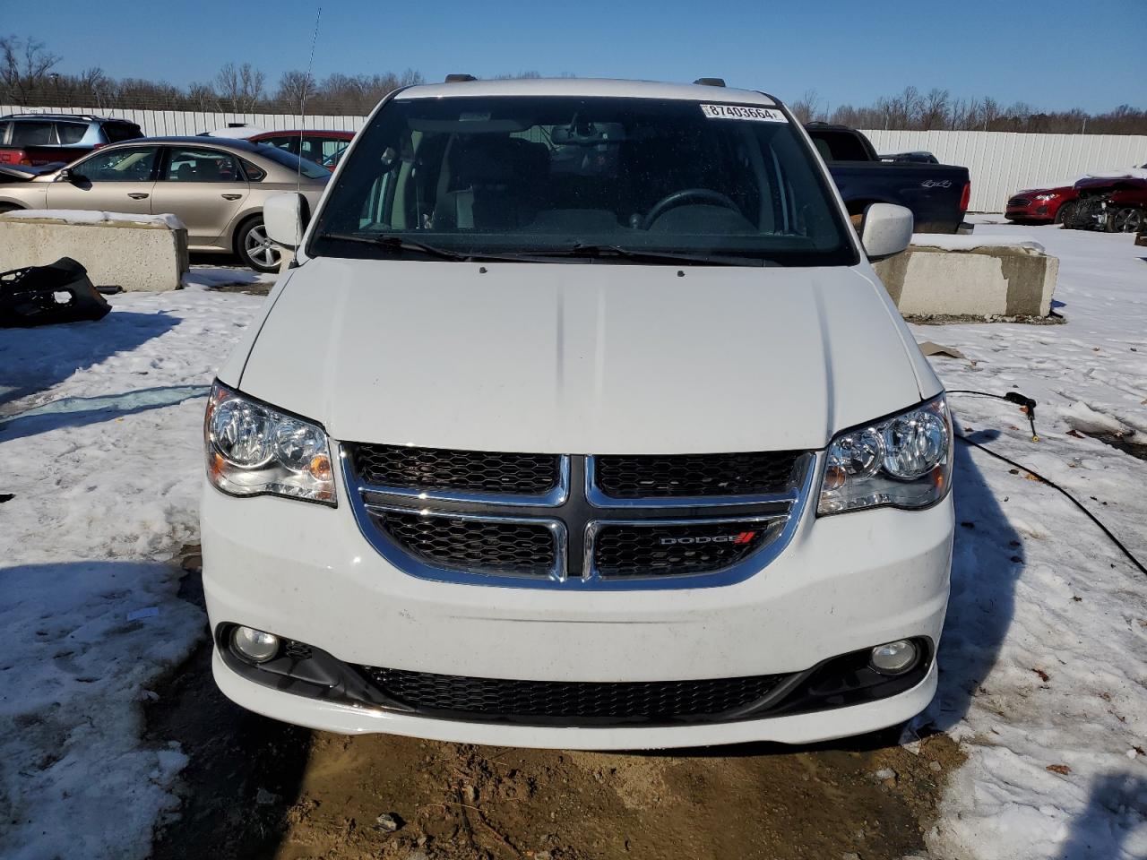 2017 Dodge Caravan - Image 5