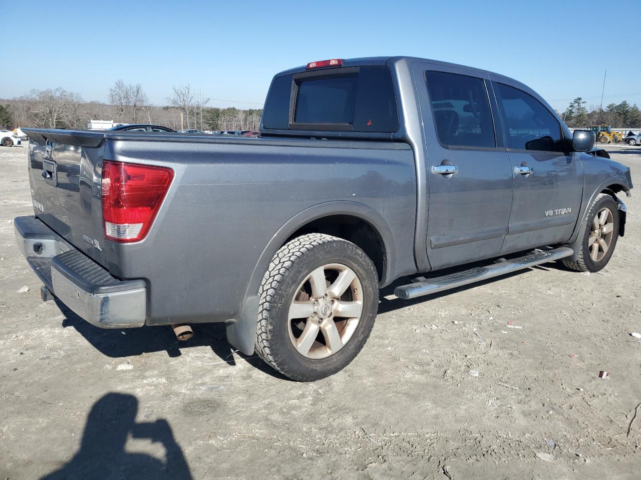 2013 Nissan Titan - Image 3
