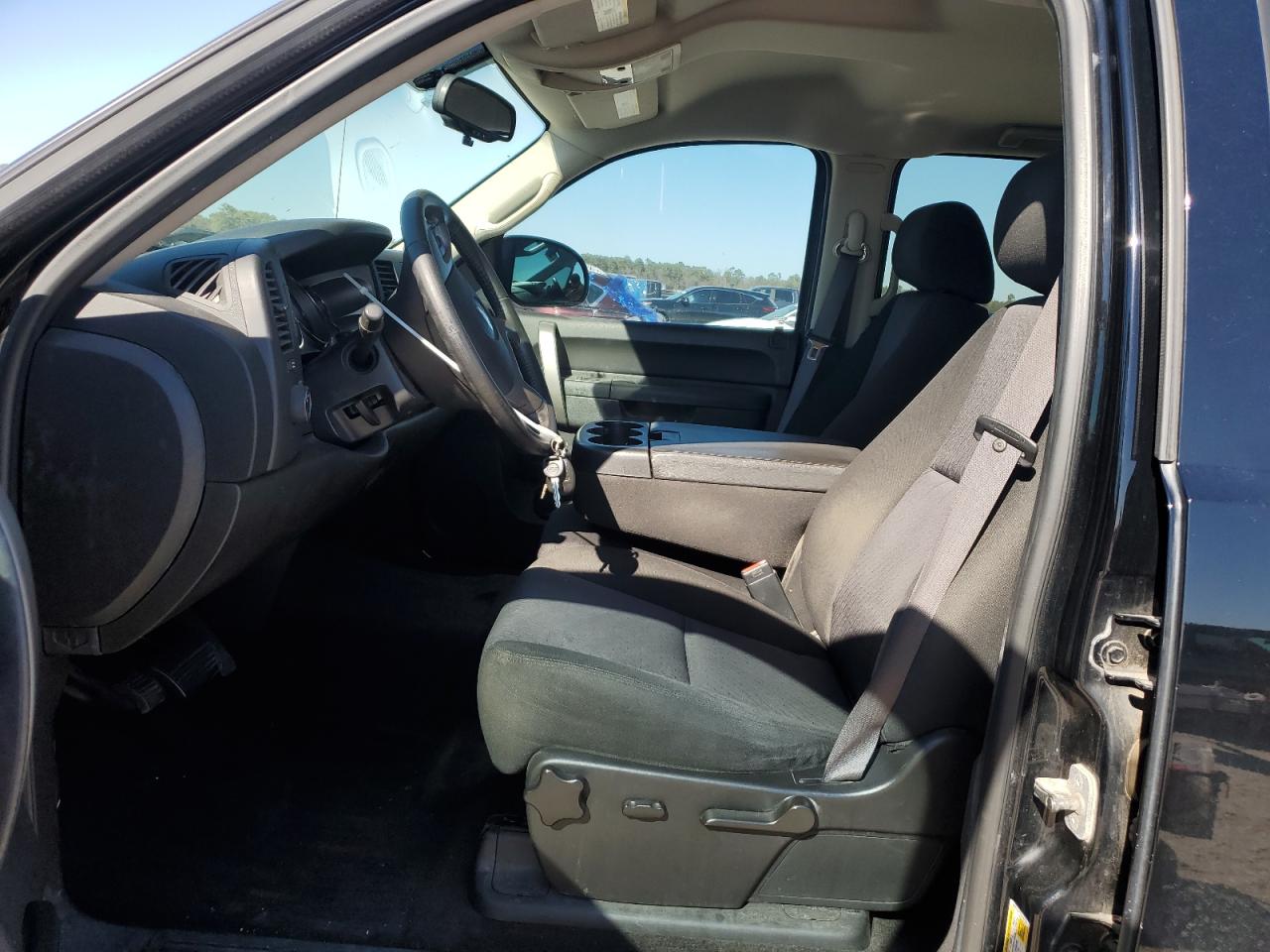 2012 Chevrolet Silverado - Image 7