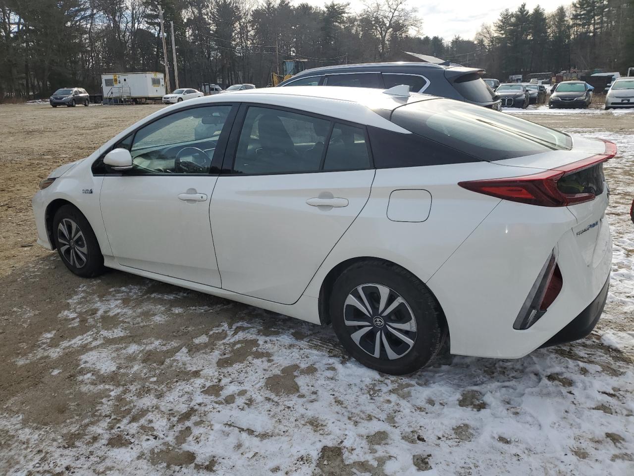 2017 Toyota Prius - Image 2