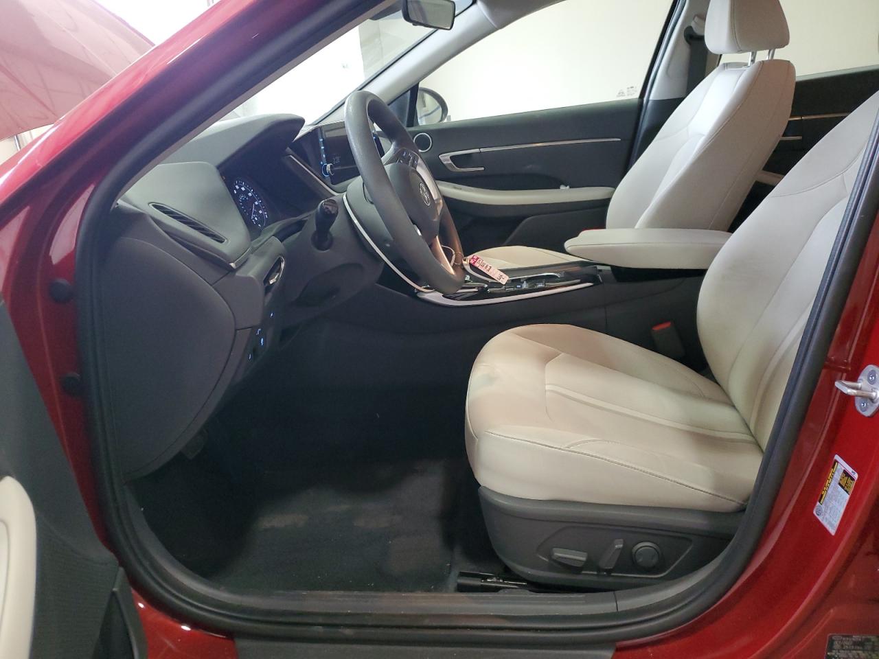 2023 Hyundai Sonata - Image 7