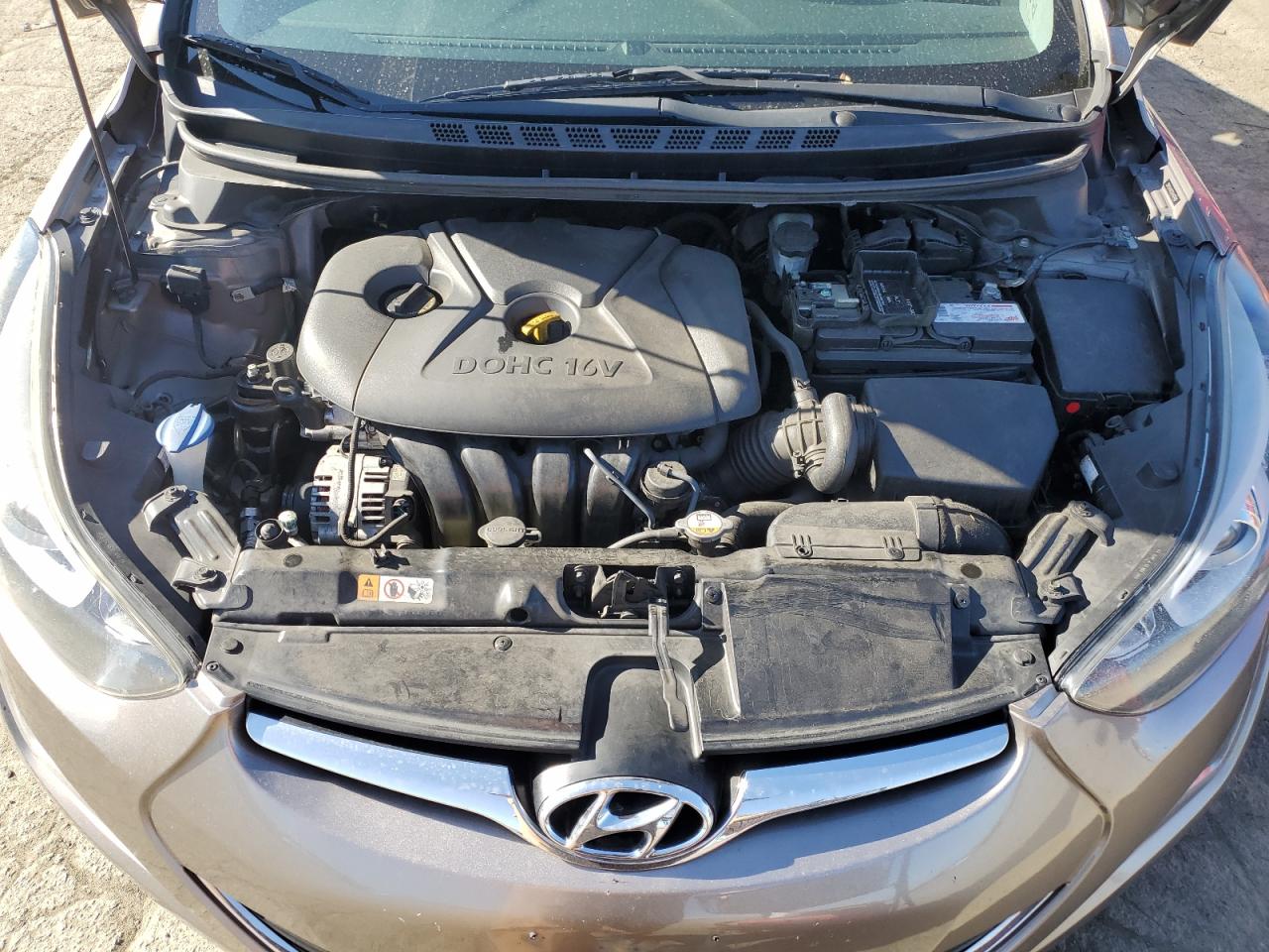 2015 Hyundai Elantra - Image 11