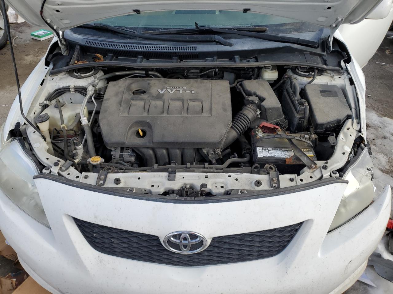 2010 Toyota Corolla - Image 12