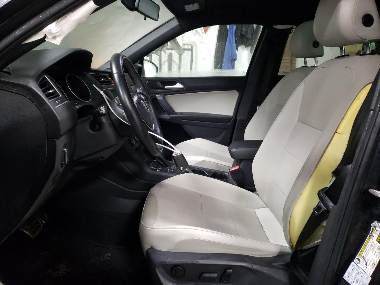 2020 Volkswagen Tiguan - Image 7