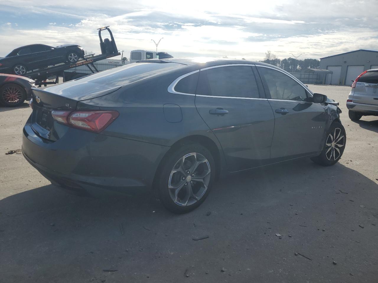 2020 Chevrolet Malibu - Image 3