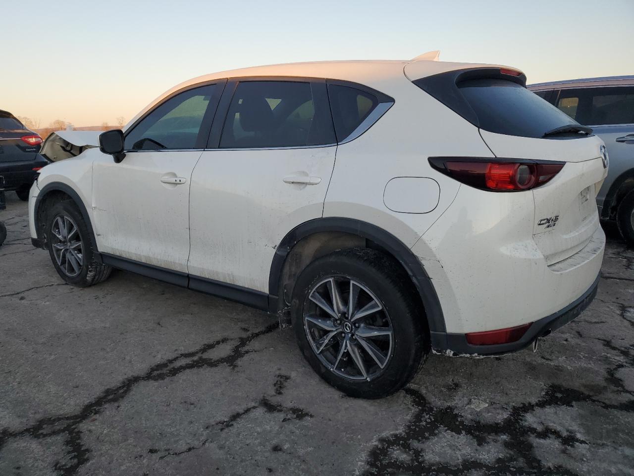 2018 Mazda CX-5 - Image 2