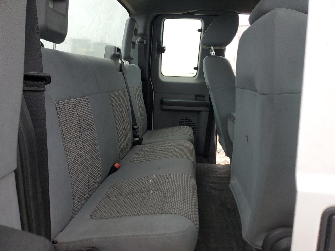 2013 Ford F250 - Image 10