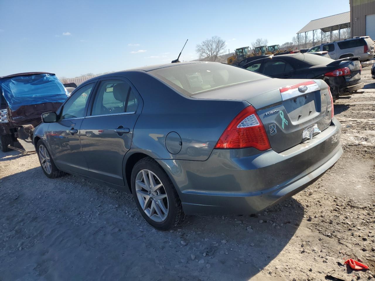 2011 Ford Fusion - Image 2