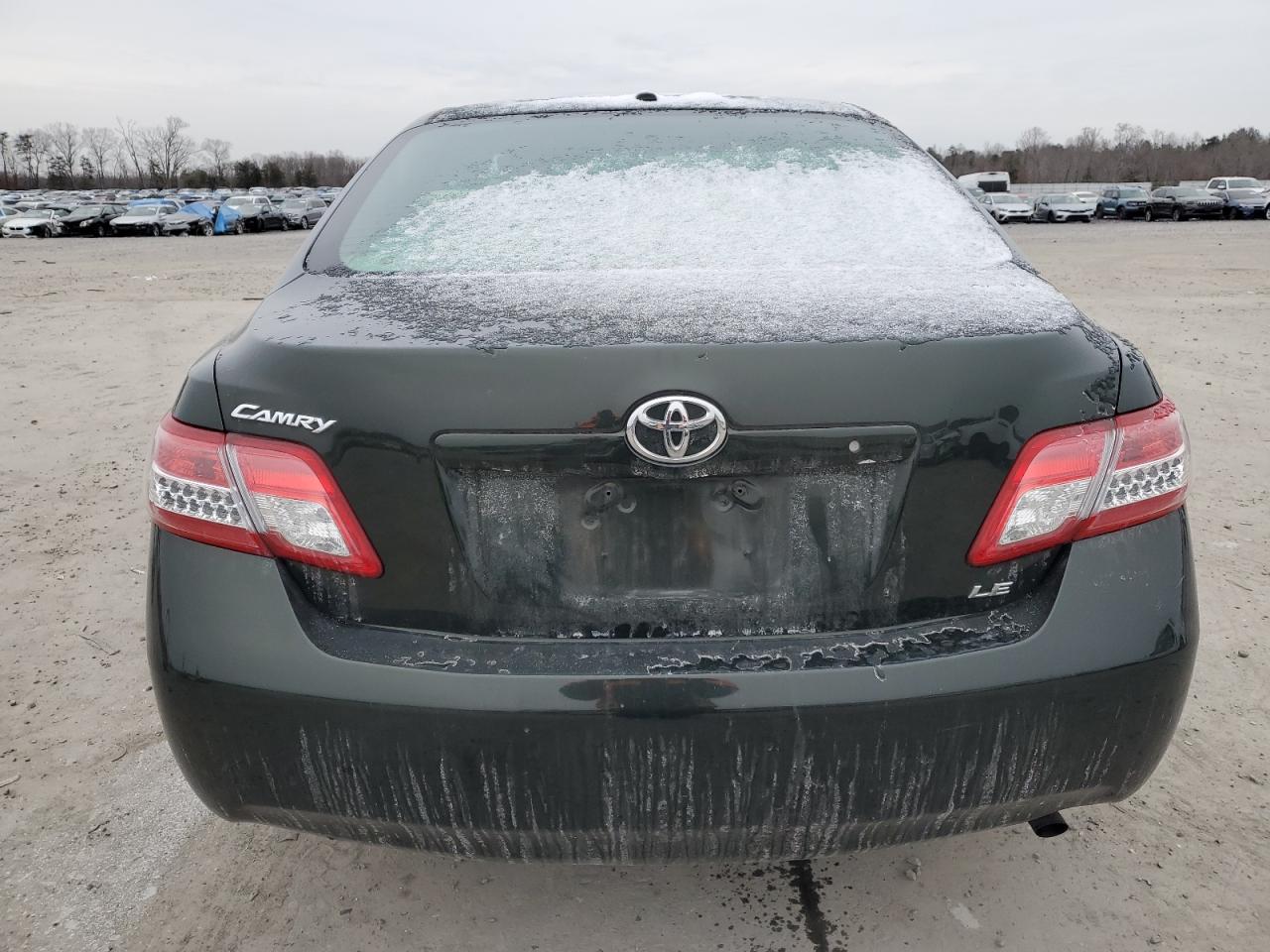 2010 Toyota Camry - Image 6