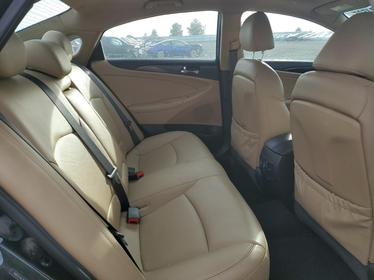 2012 Hyundai Sonata - Image 10