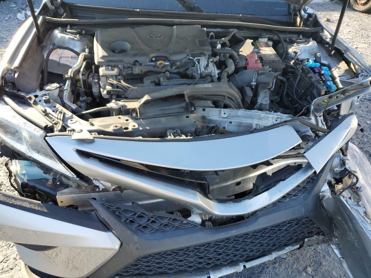2018 Toyota Camry - Image 11
