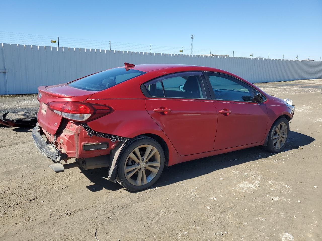 2017 Kia Forte - Image 3