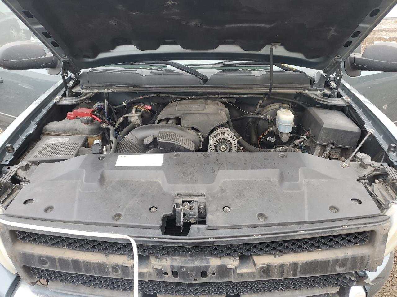 2011 Chevrolet Silverado - Image 11