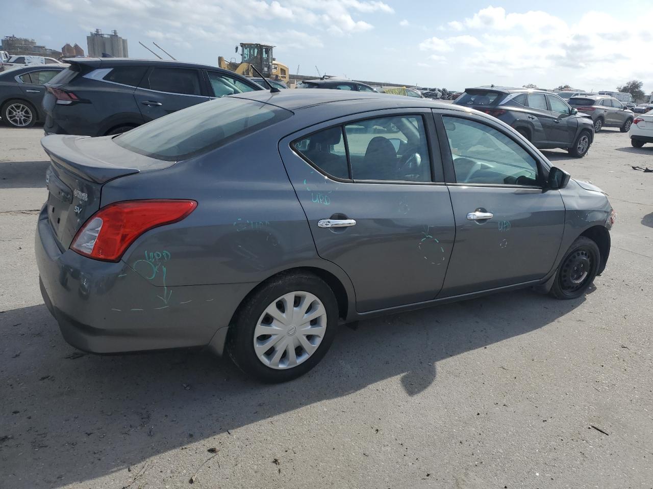 2019 Nissan Versa - Image 3