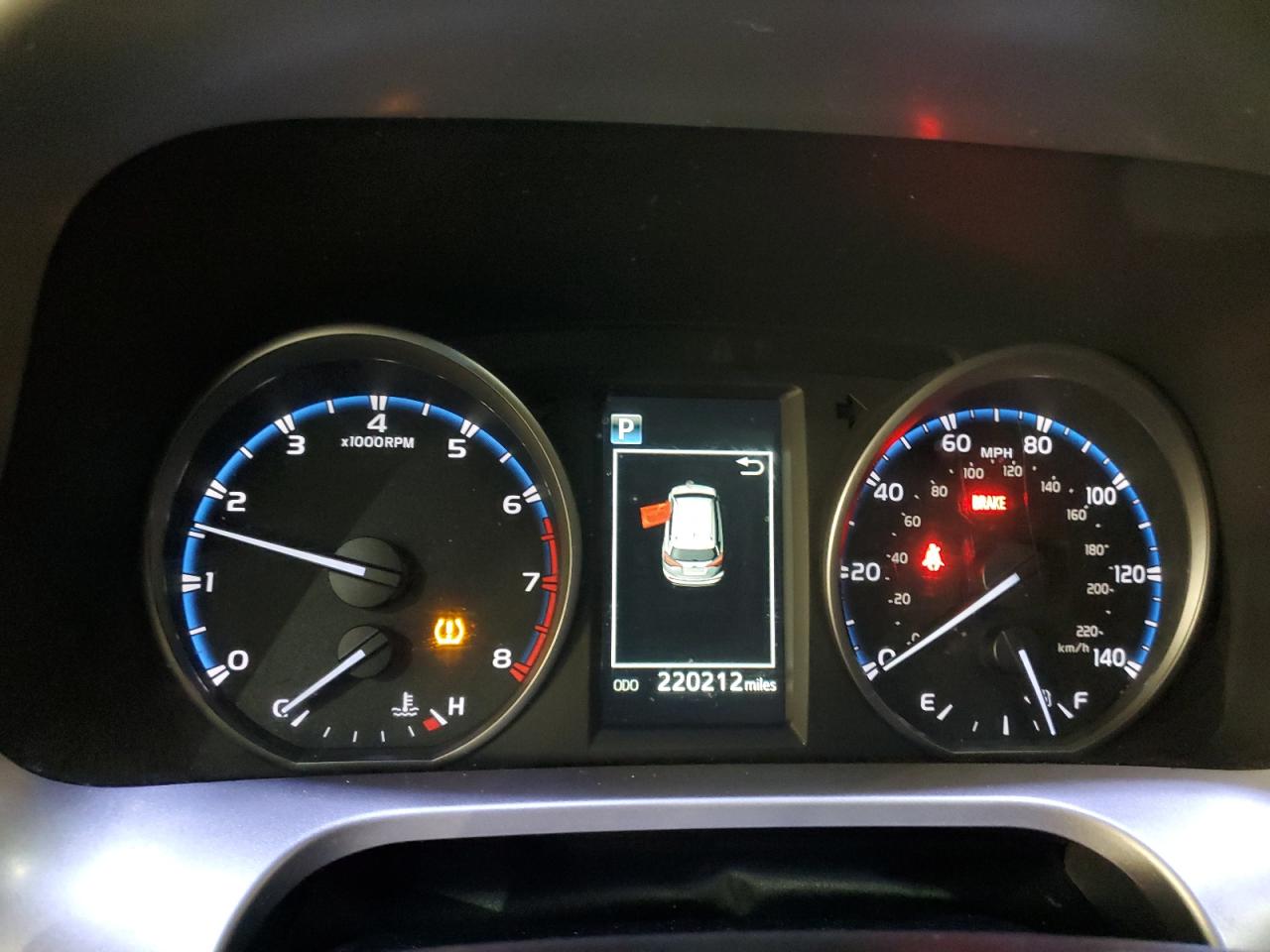 2017 Toyota RAV 4 - Image 9