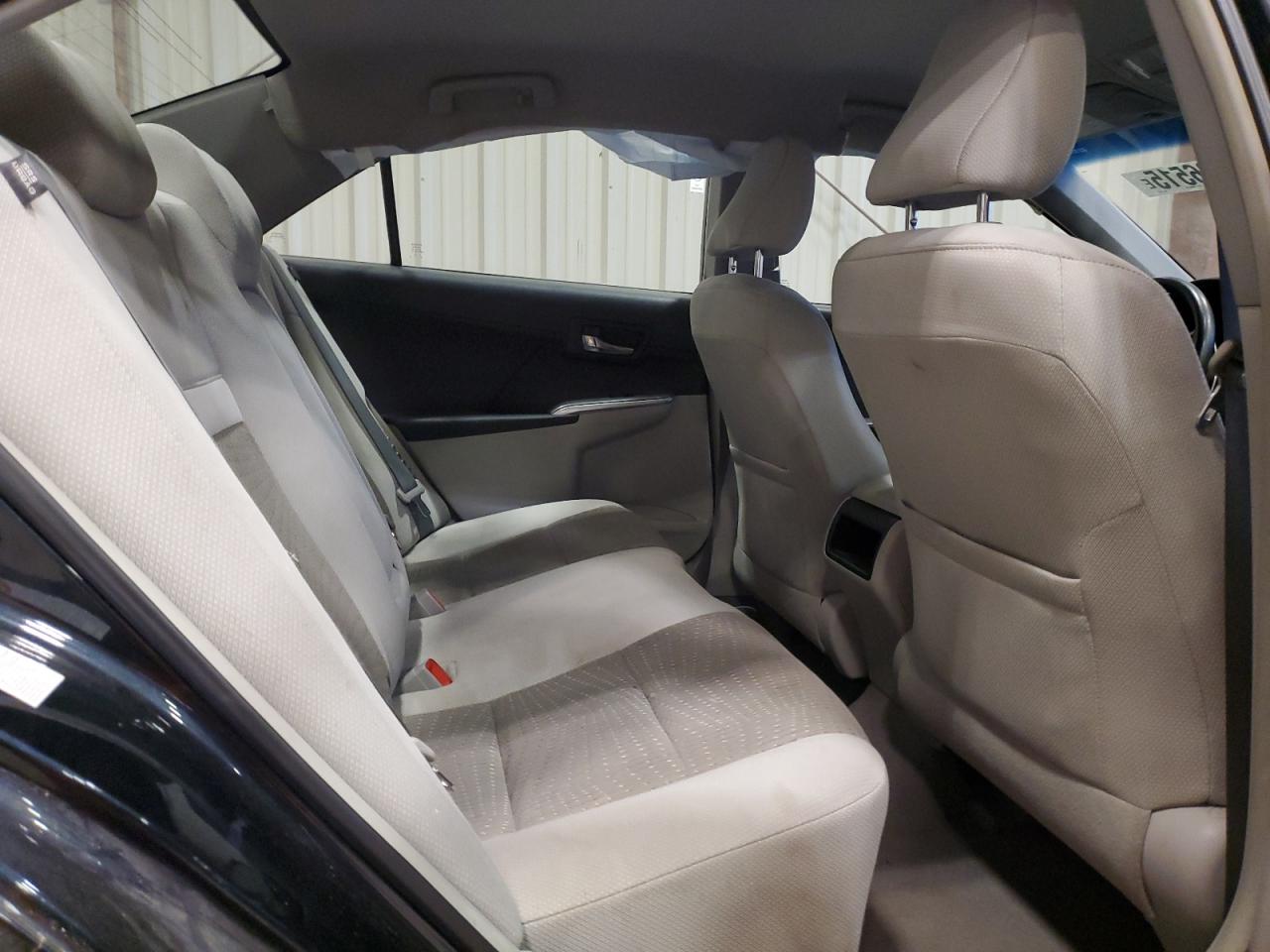 2012 Toyota Camry - Image 10