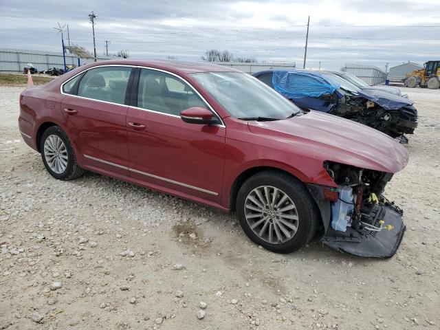  VOLKSWAGEN PASSAT 2016 Красный