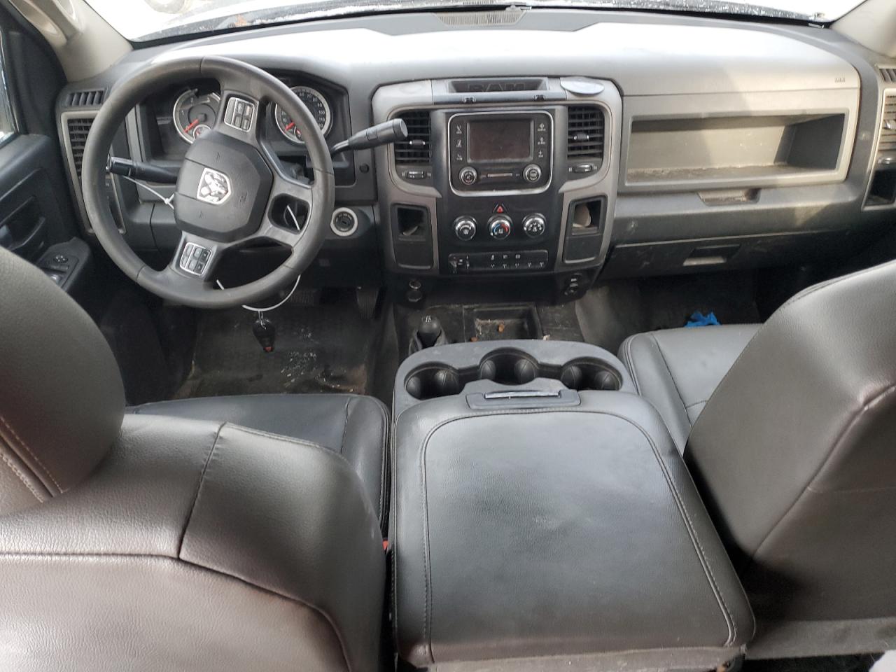 2016 RAM 3500 - Image 8