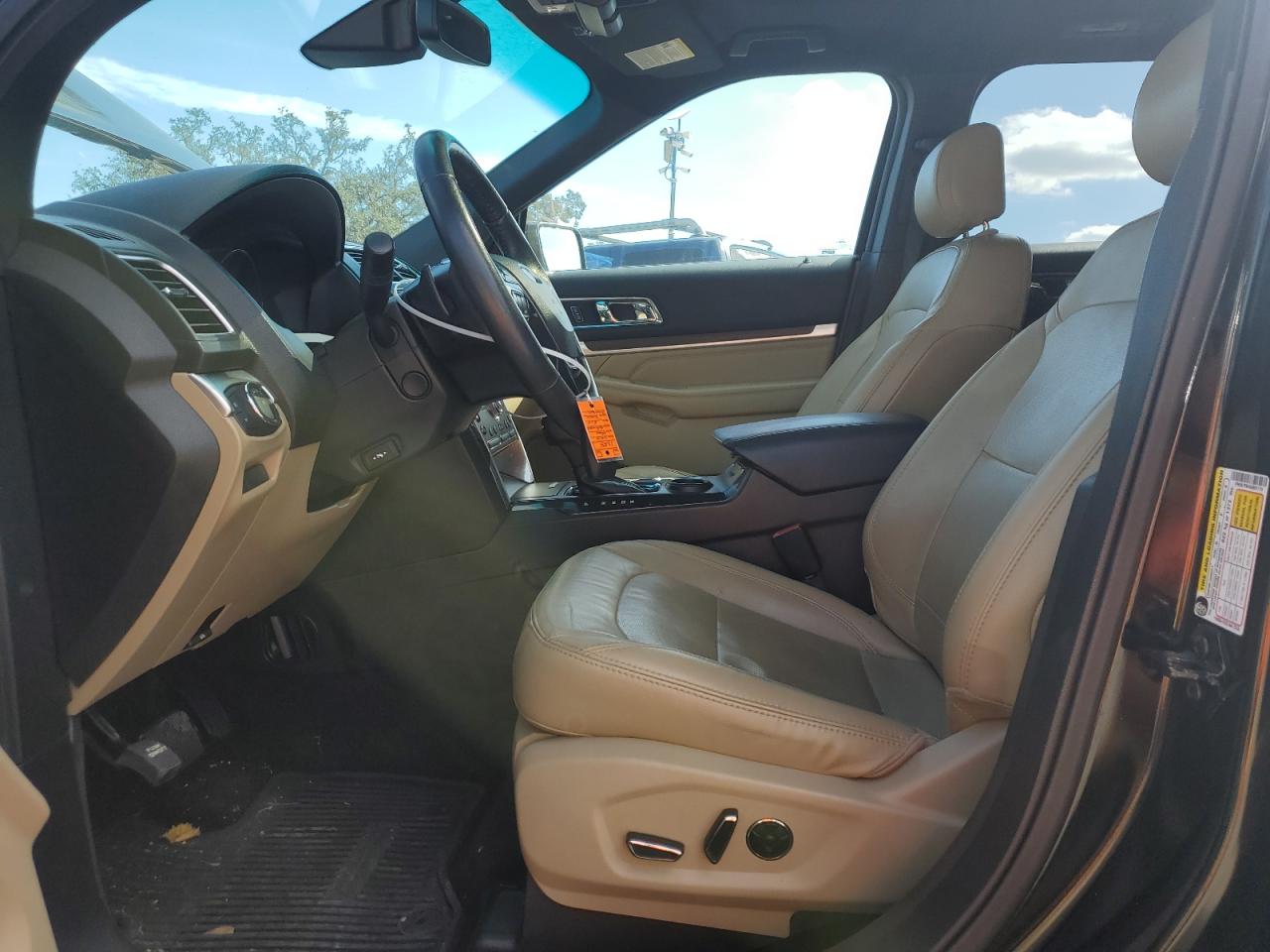 2016 Ford Explorer - Image 7