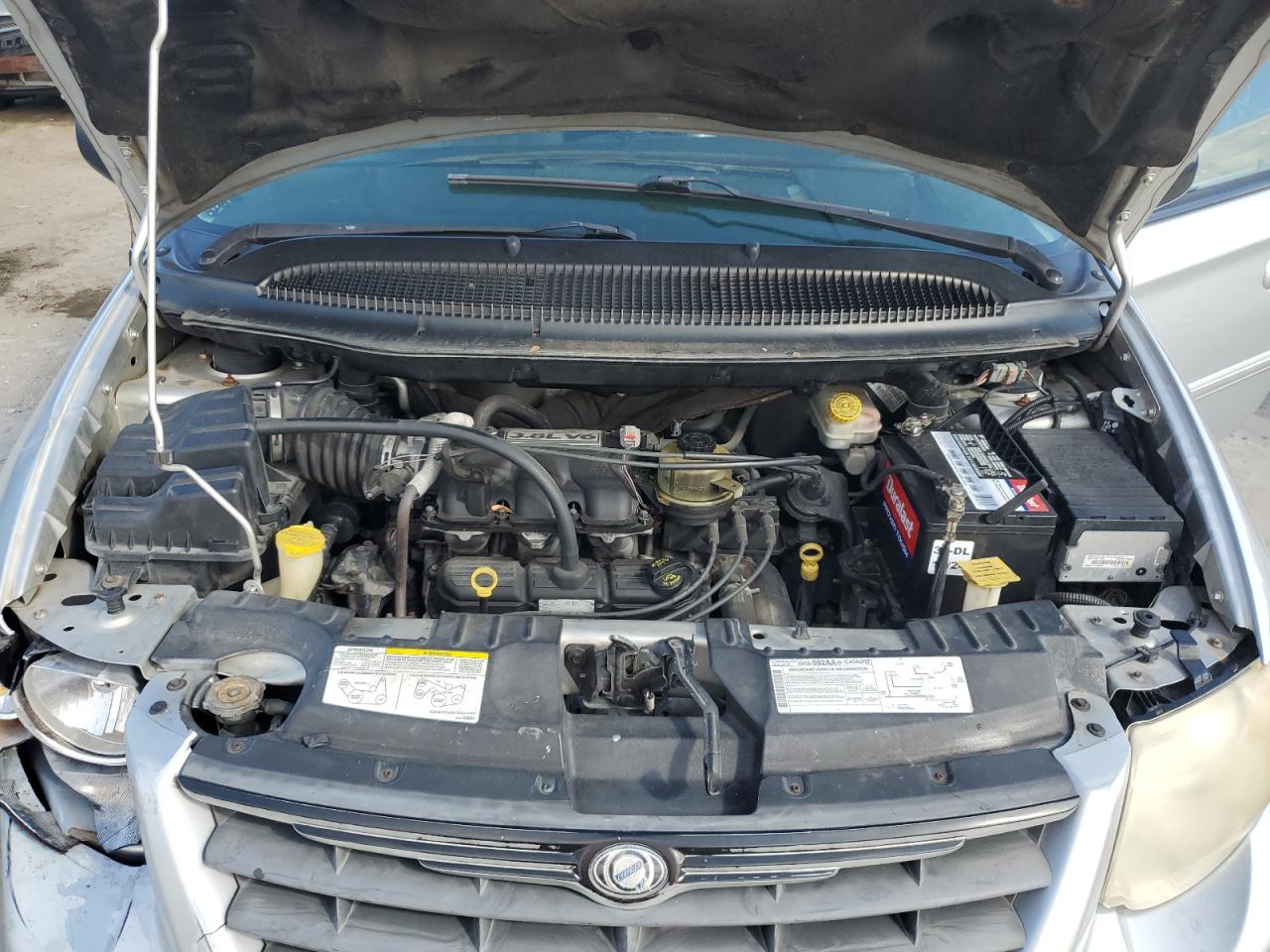 2006 Chrysler Town & Country - Image 14