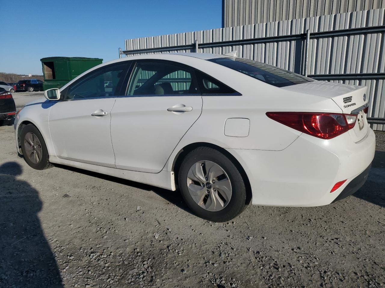 2014 Hyundai Sonata - Image 2