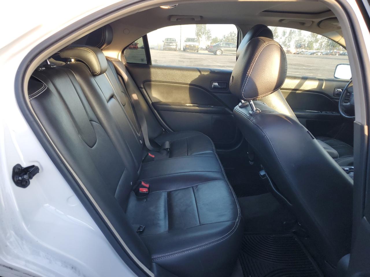 2011 Ford Fusion - Image 10
