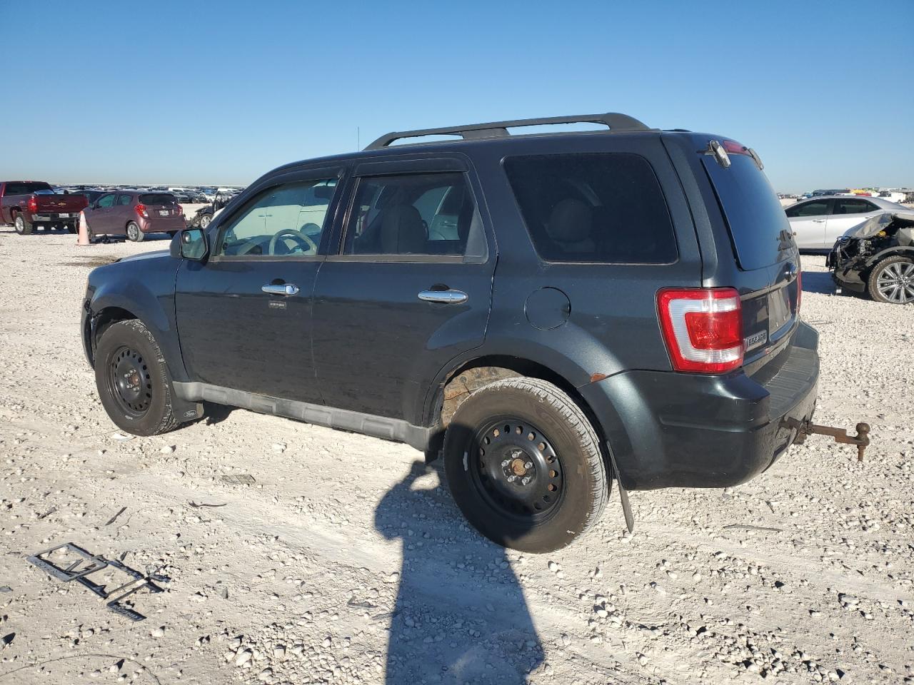 2009 Ford Escape - Image 2