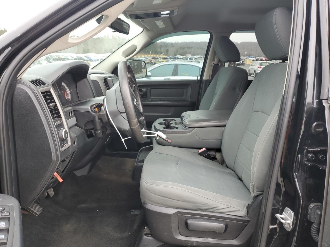 2015 RAM 1500 - Image 7