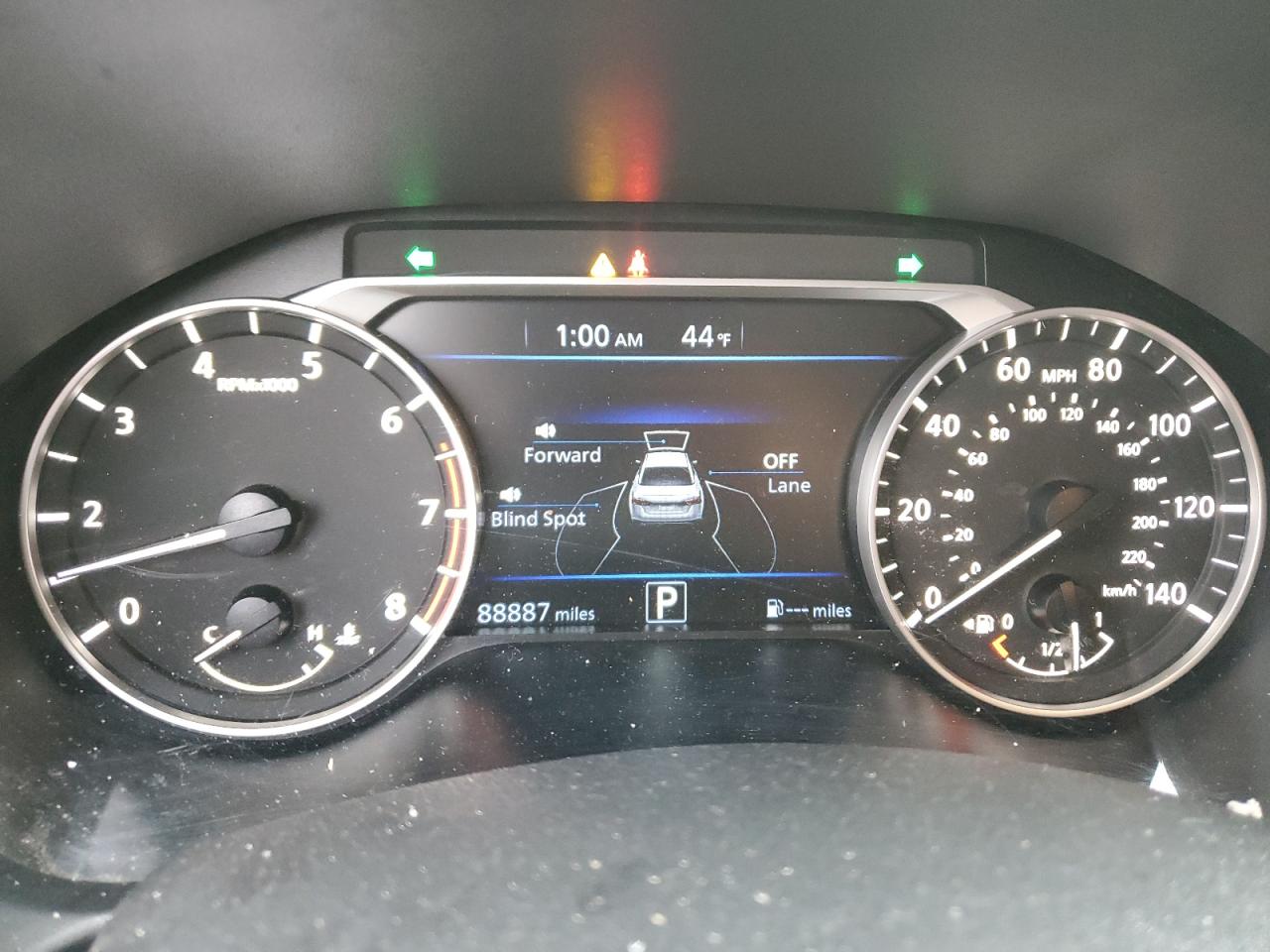2019 Nissan Altima - Image 9