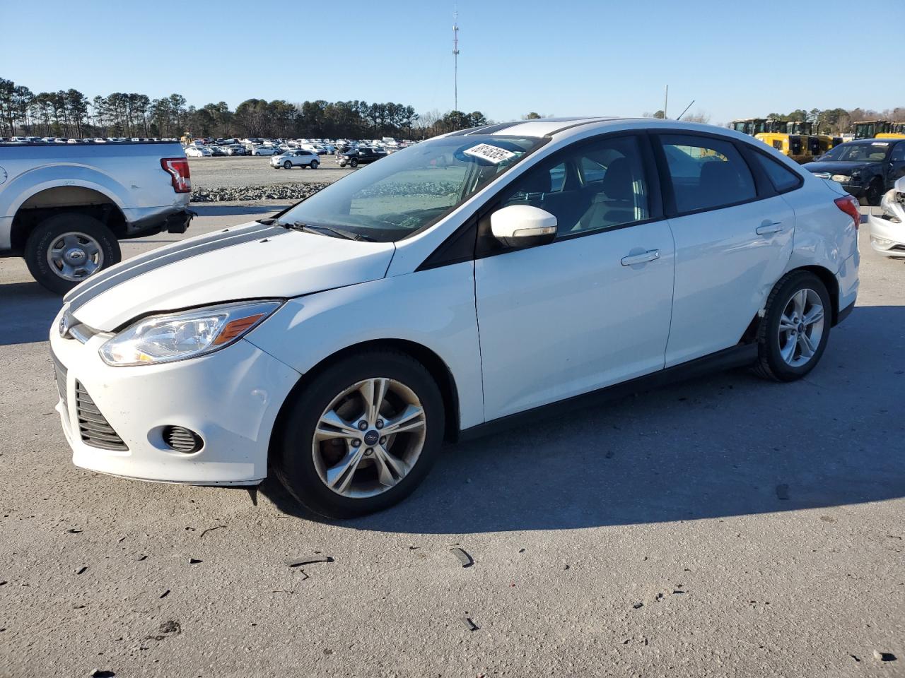 VIN 1FADP3F28EL186616 2014 FORD FOCUS no.1