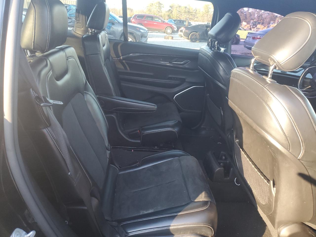 2021 Jeep Grand Cherokee - Image 11