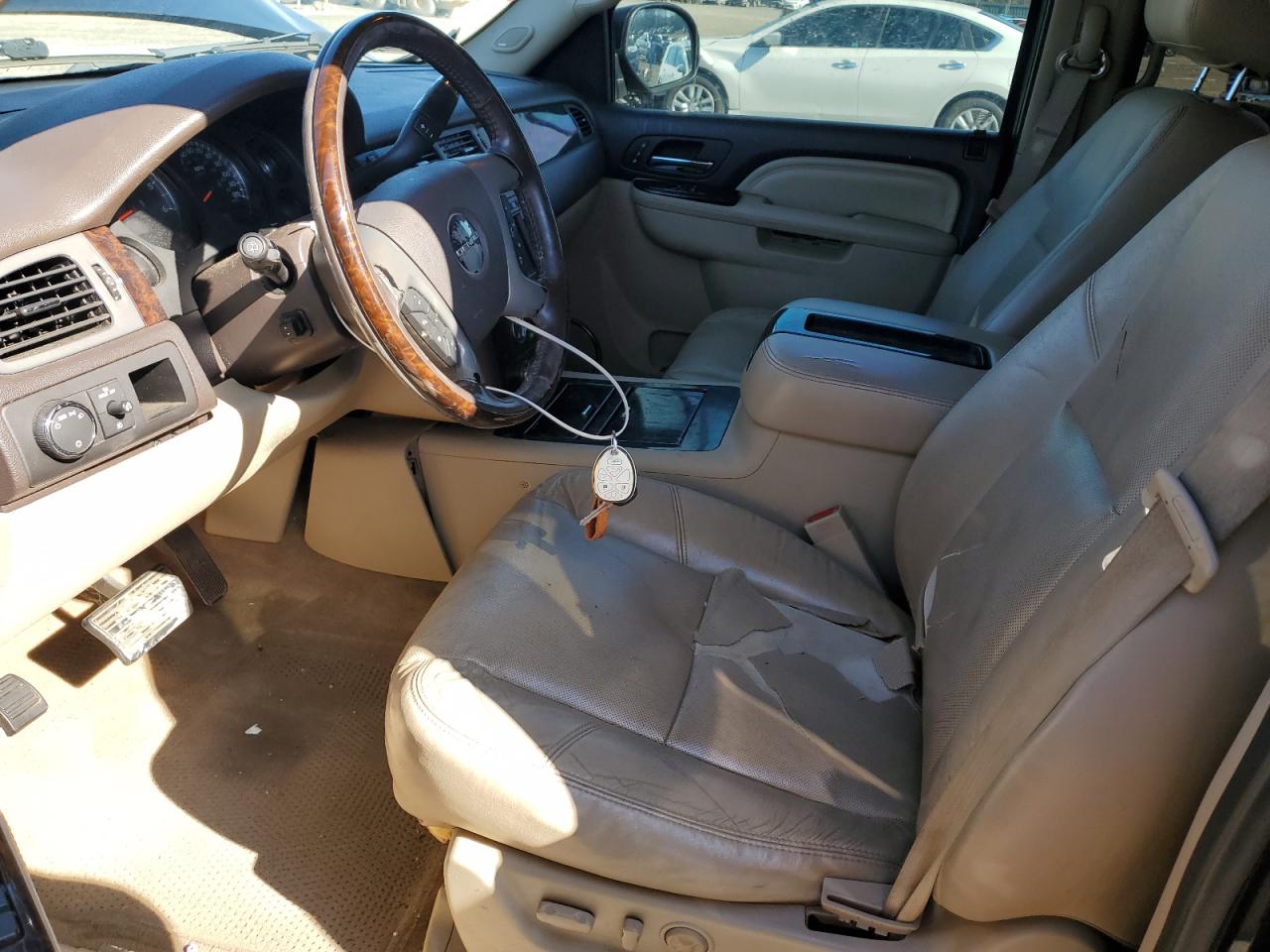 2011 GMC Yukon - Image 7