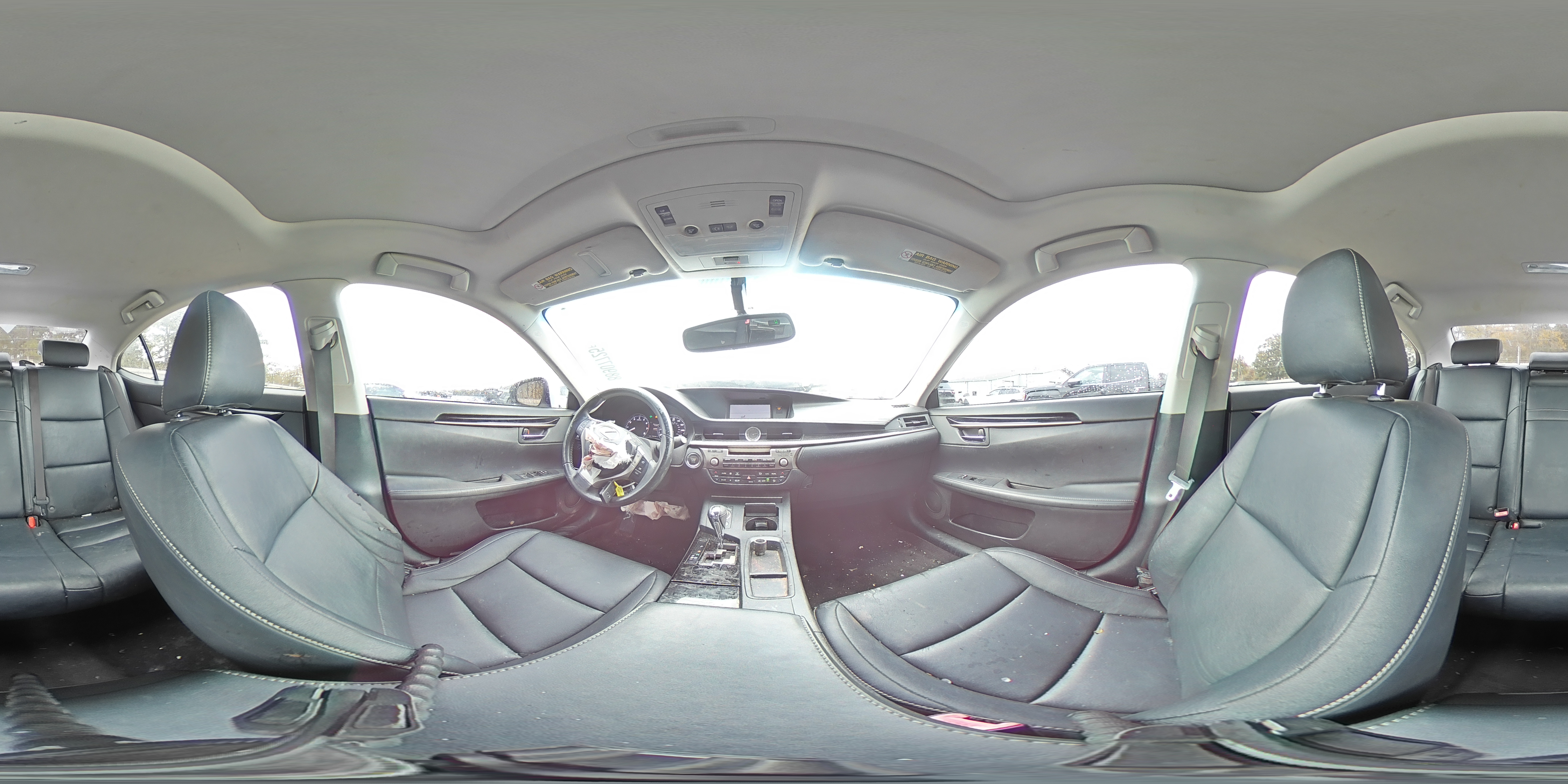 2014 Lexus ES - Image 15