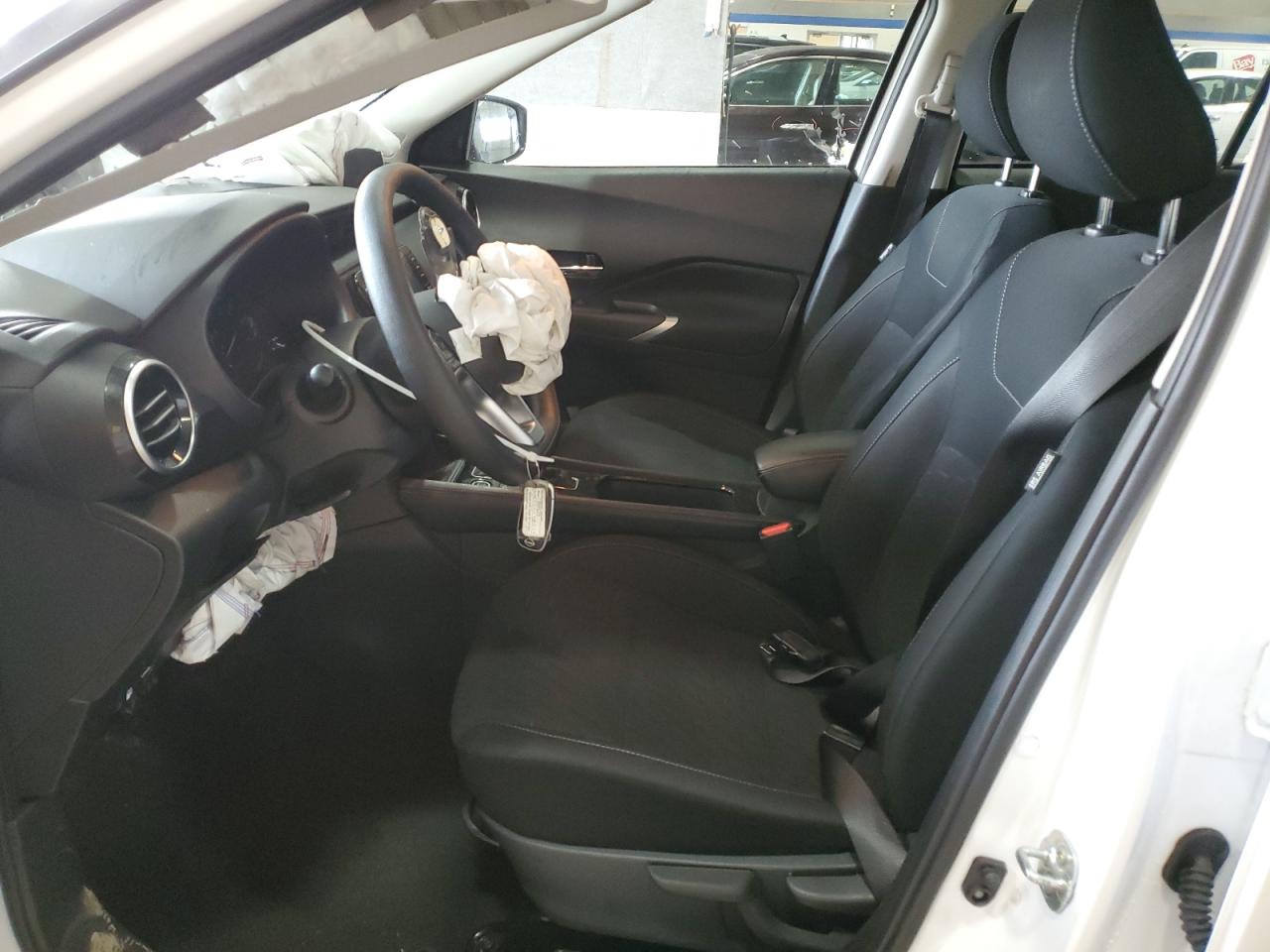 2024 Nissan Kicks - Image 7