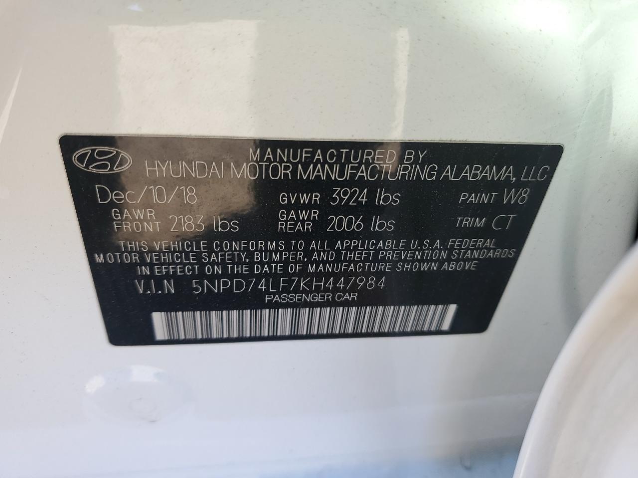 2019 Hyundai Elantra - Image 13