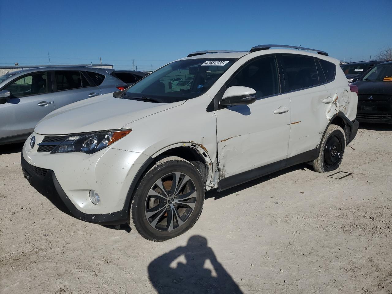 2015 Toyota RAV 4 - Image 1