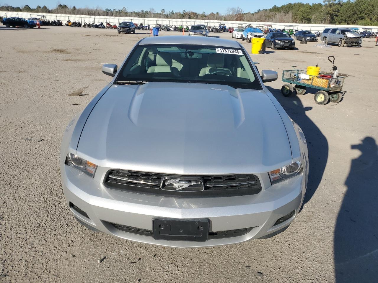 2010 Ford Mustang - Image 5