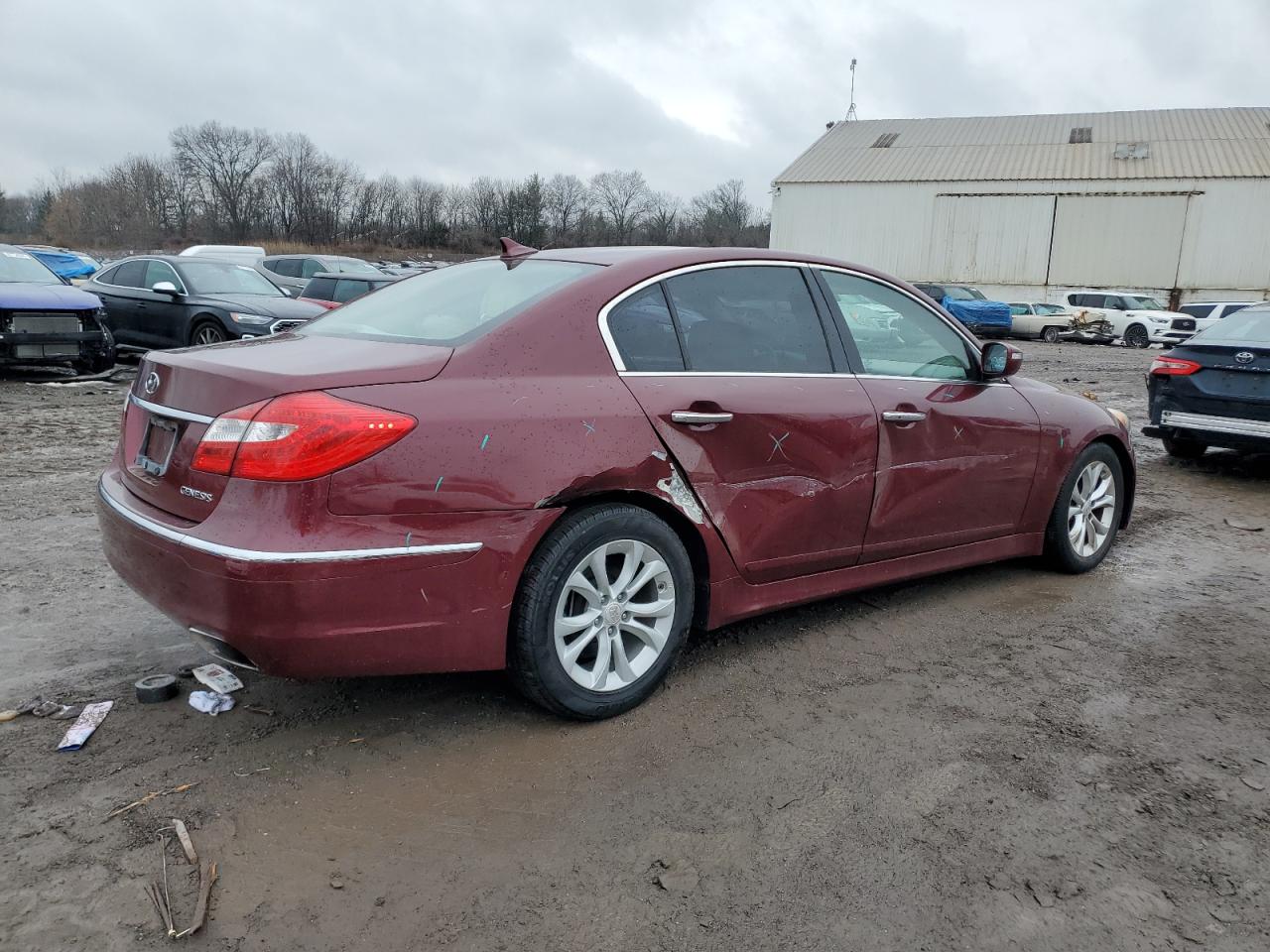 2012 Hyundai Genesis - Image 3