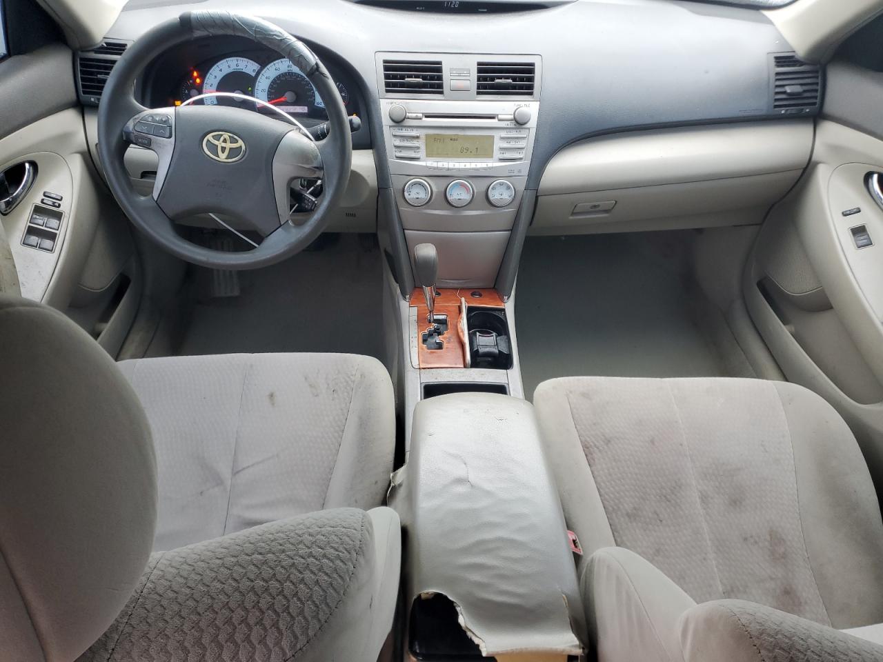 2010 Toyota Camry - Image 8