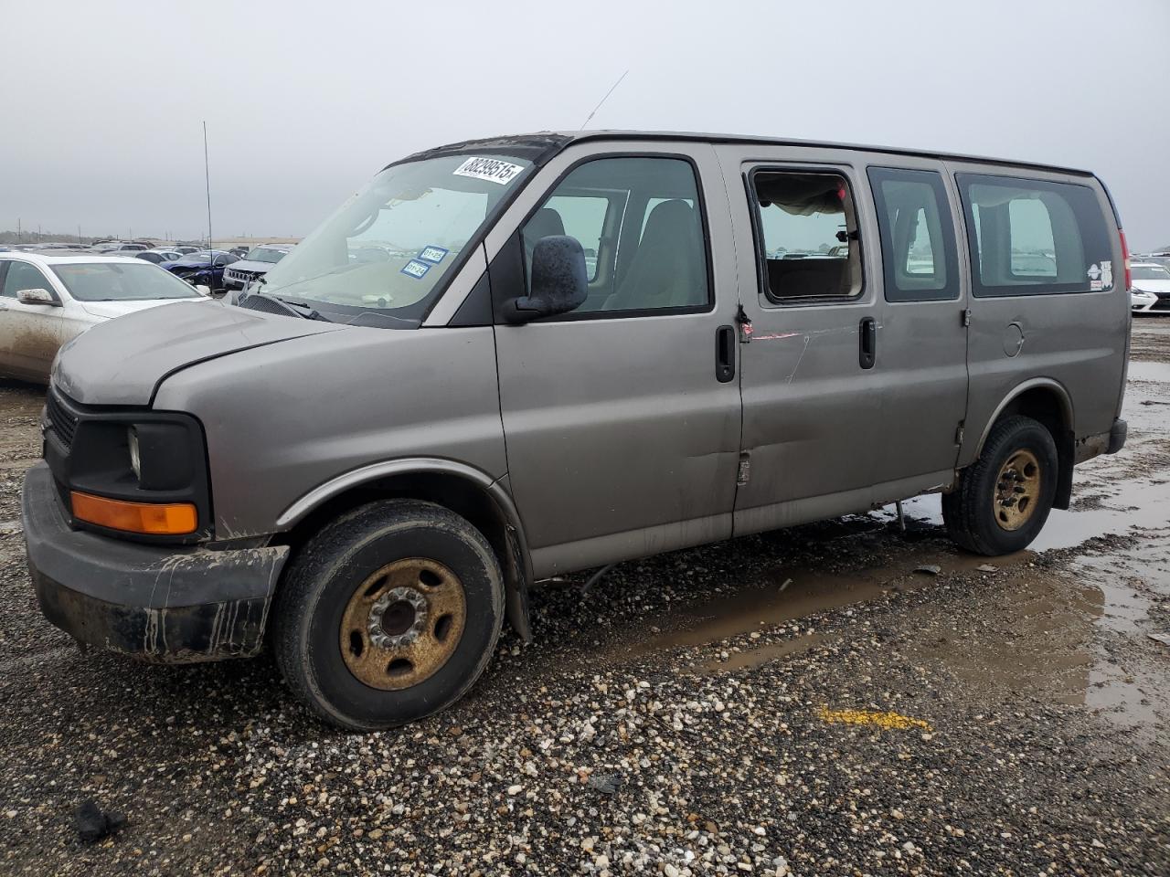 2007 Chevrolet Express - Image 1