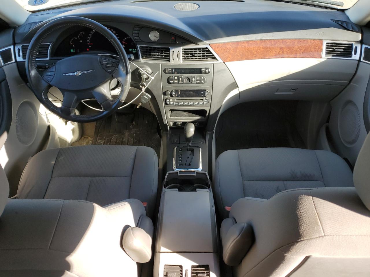 2007 Chrysler Pacifica - Image 8
