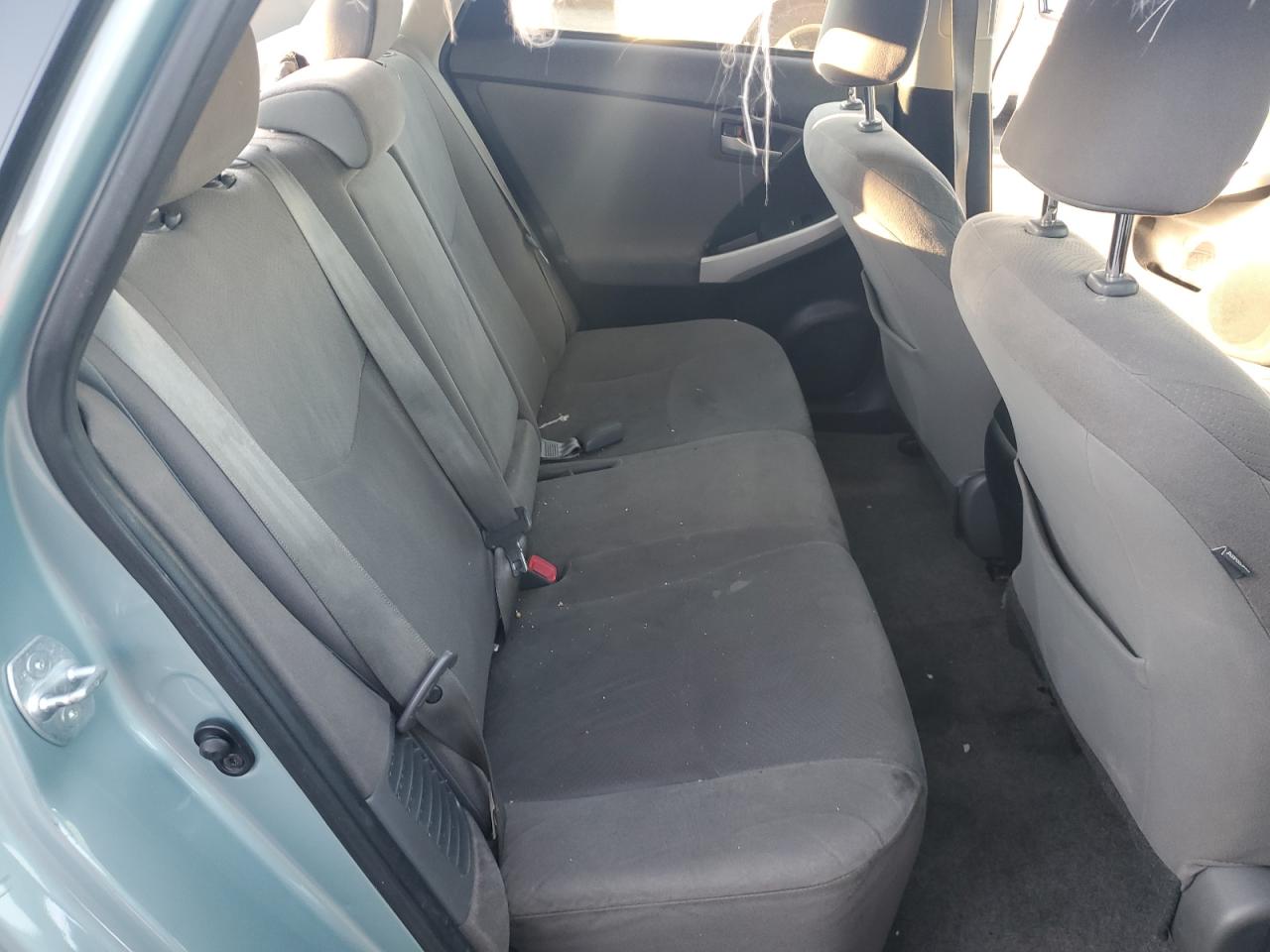 2015 Toyota Prius - Image 10