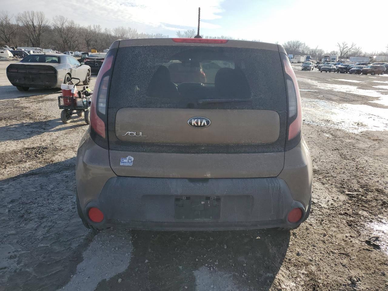 VIN KNDJN2A26G7250832 2016 KIA SOUL no.6